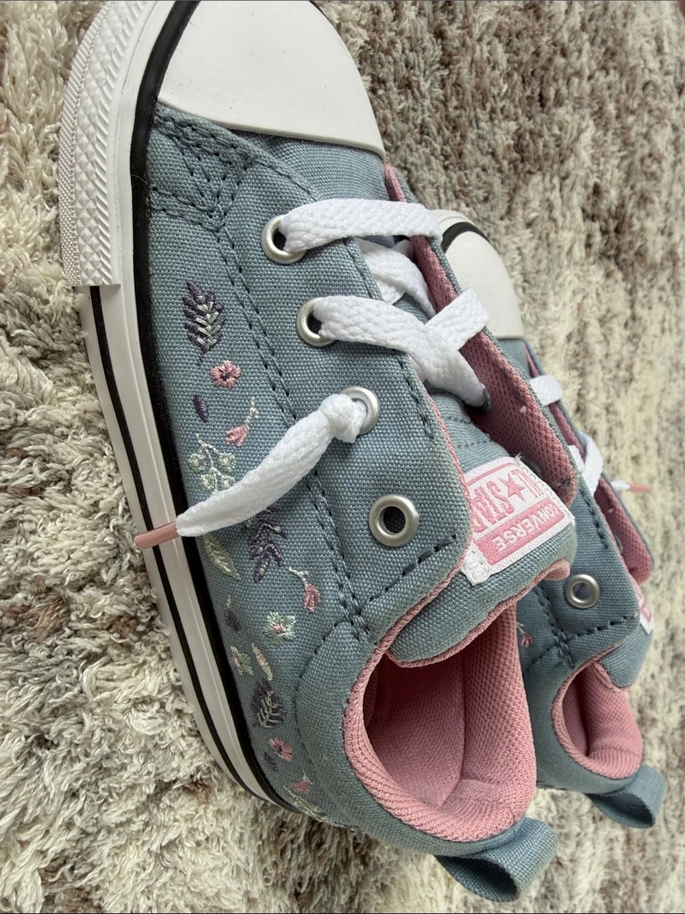 Converse casual low